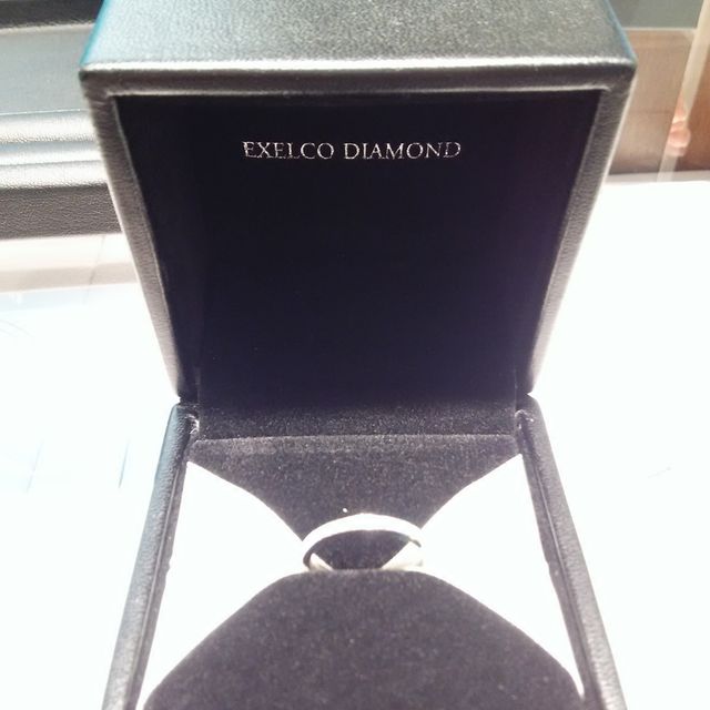 【銀座ダイヤモンドシライシの口コミ】 接客がとてもよく、雰囲気もよかったのでこれからも長く付き合っていきた…