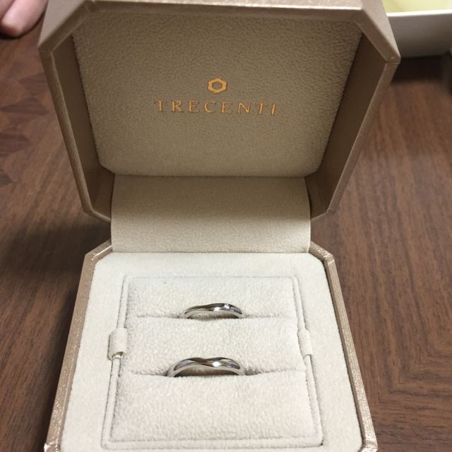 【TRECENTI(トレセンテ)の口コミ】 関節が太く、いつもクルクル回ってしまっていましたが、リングが滑らかだ…