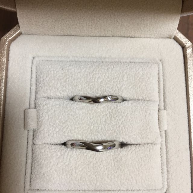 【TRECENTI(トレセンテ)の口コミ】 関節が太く、いつもクルクル回ってしまっていましたが、リングが滑らかだ…