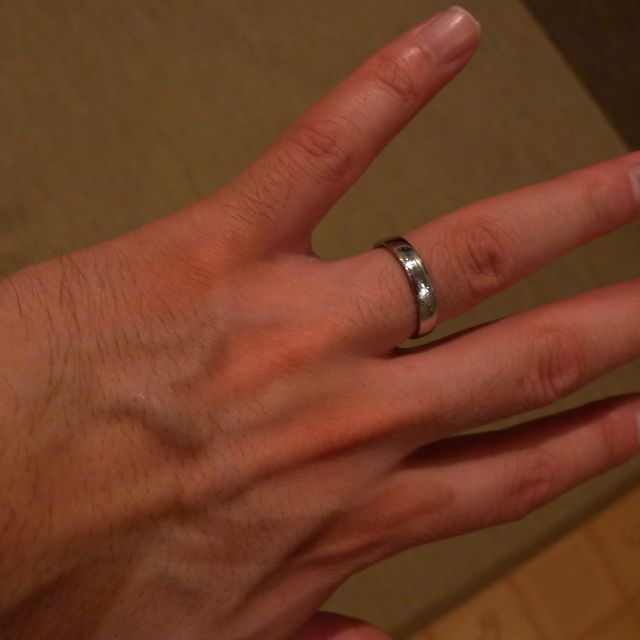 【ブシュロン(BOUCHERON)の口コミ】 しっかりとした作りで、シンプルなデザインのため飽きることなく一生着け…