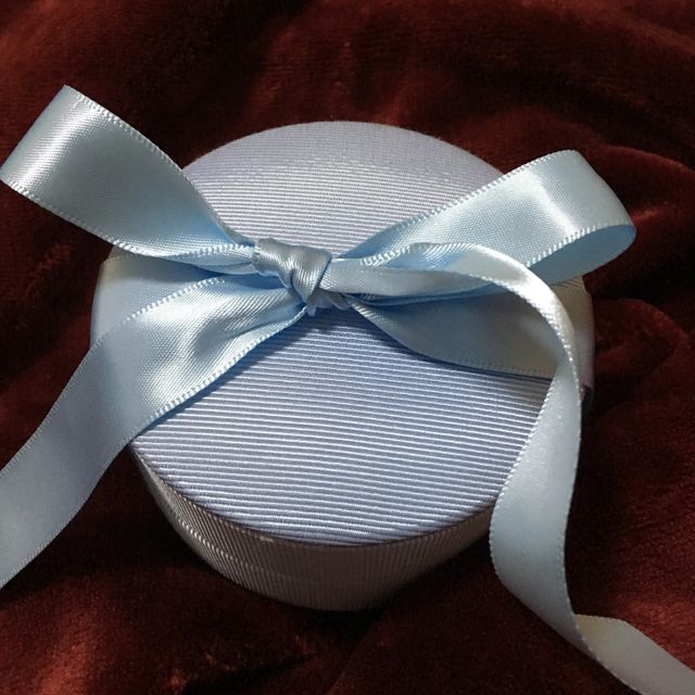 【【閉業】フラー・ジャコー(FURRER-JACOT)の口コミ】 別ブランドで買った婚約指輪に合わせて使いたかった為V字のデザインで探し…