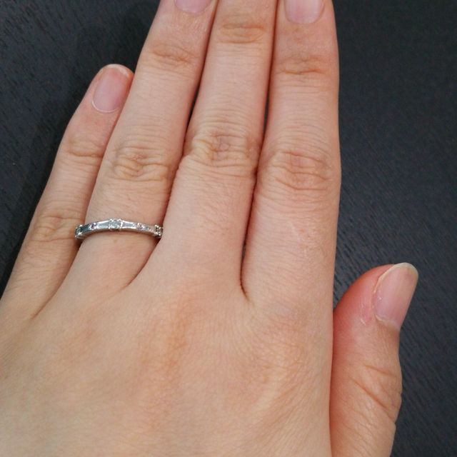 【アイプリモ(I-PRIMO)の口コミ】 ダイヤのついている間隔が集中しすぎず離れすぎず、好みにぴったりでした…