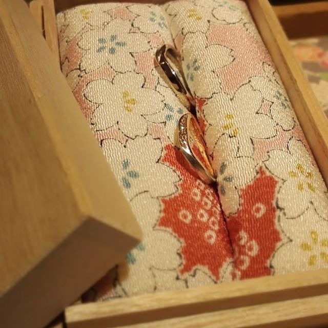 【杢目金屋(もくめがねや)の口コミ】 もともと和風の雰囲気が好きなので、一目惚れでした。指輪の名前もそれぞ…