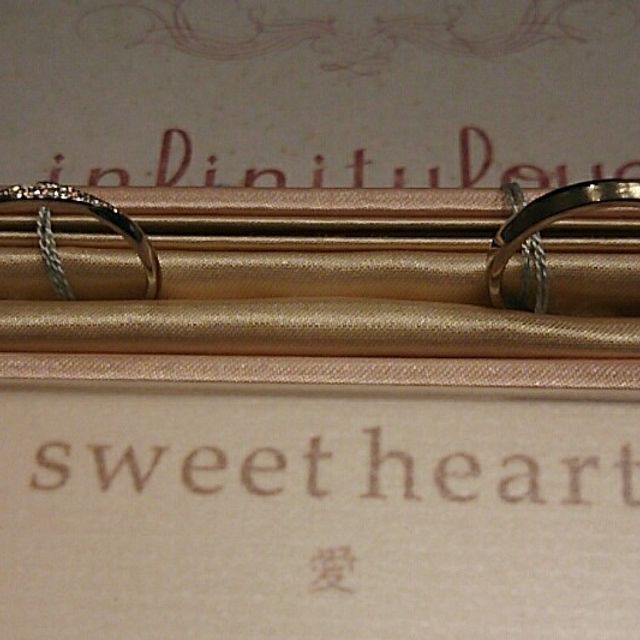 【infinitylove(インフィニティラヴ)の口コミ】 ストレートタイプのシンプルな指輪を探して、地味すぎず、派手過ぎずでち…