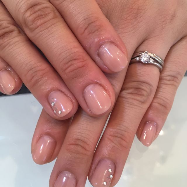 【銀座ダイヤモンドシライシの口コミ】 元々婚約指輪や結婚指輪は外国ブランドの派手なものではなく、日本のシン…