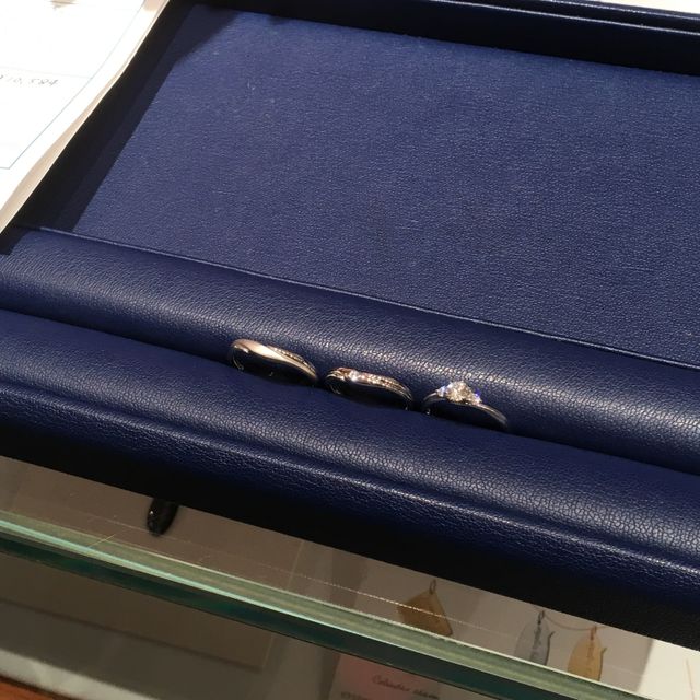 【銀座ダイヤモンドシライシの口コミ】 元々婚約指輪や結婚指輪は外国ブランドの派手なものではなく、日本のシン…