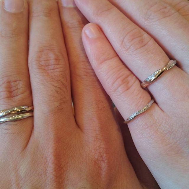 【I's stone(アイズストーン)の口コミ】 店頭で見て一目惚れしました！
ピンクゴールドとプラチナの交わるデザイン…