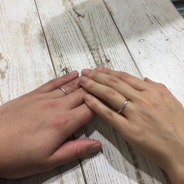 【宝寿堂(ほうじゅどう)の口コミ】 プラチナのシンプルなものがいいなーと希望してました。
色々試し付けをし…