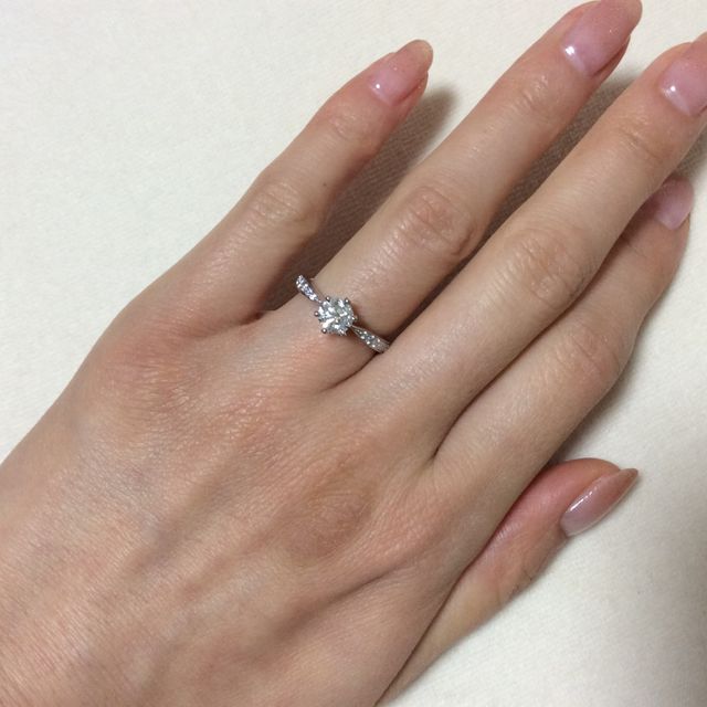 【GALA JEWELRY(ガラジュエリー)の口コミ】 1度足を運び、価格は魅力的であるものの洗練されたデザインの商品や台座デ…