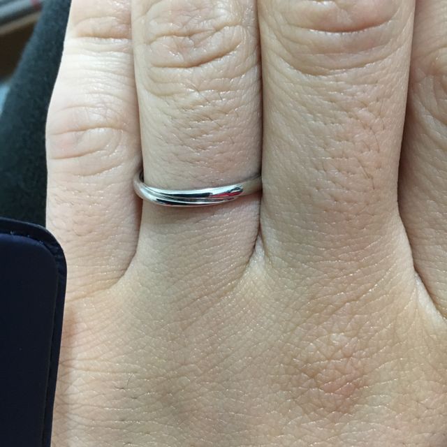 【銀座ダイヤモンドシライシの口コミ】 指に違和感なく装着でき、角張っていなかったので、付け心地が良かった。…
