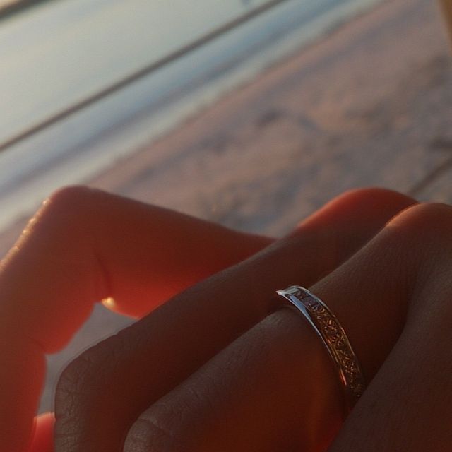 【ハリー・ウィンストン(Harry Winston)の口コミ】 サプライズのプロポーズで夫が用意してくれました。
ブランドもデザインも…