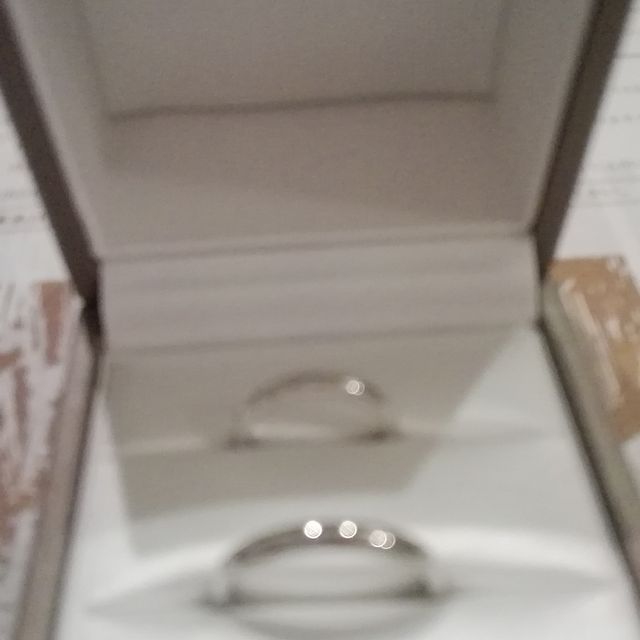 【ブルガリ(BVLGARI)の口コミ】 しっかりしたブランドでシンプルな指輪を探して今した。似たようなデザイ…