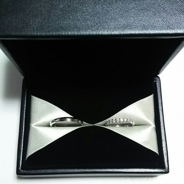 【エクセルコダイヤモンド(EXELCO DIAMOND)の口コミ】 シンプルなものとハーフエタニティどちらにするかで決め悩んでいたところ…