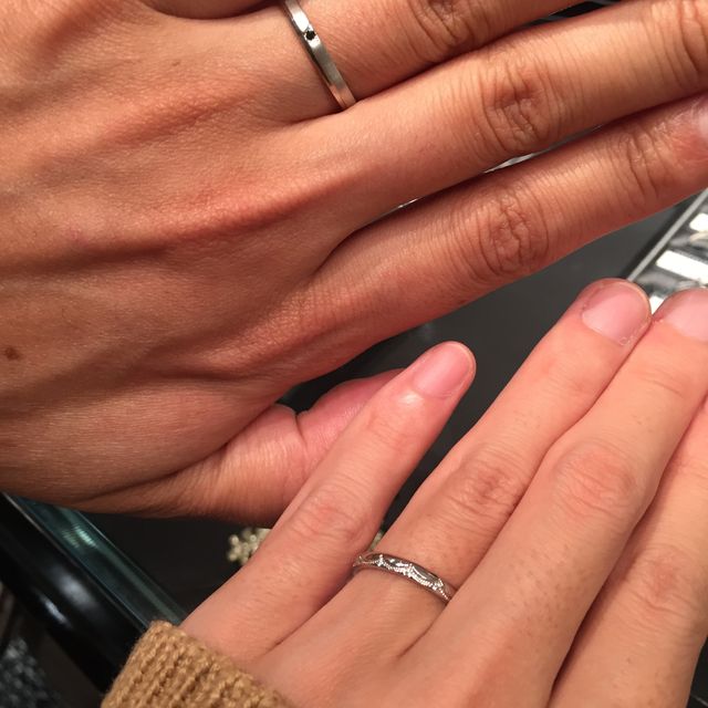 【エクセルコダイヤモンド(EXELCO DIAMOND)の口コミ】 デザインに一目惚れしました。
実際に試着してみて、想像通りに可愛く、ま…