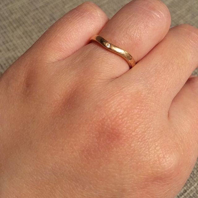 【カルティエ(Cartier)の口コミ】 華奢な指輪を探しいてこの指輪に出会って一目惚れしました。この指輪独特…