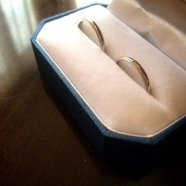 【ジュエリーツツミ(JEWELRY TSUTSUMI)の口コミ】 とにかくシンプルなものがよかったのですが、実際見たり試着すると、あま…