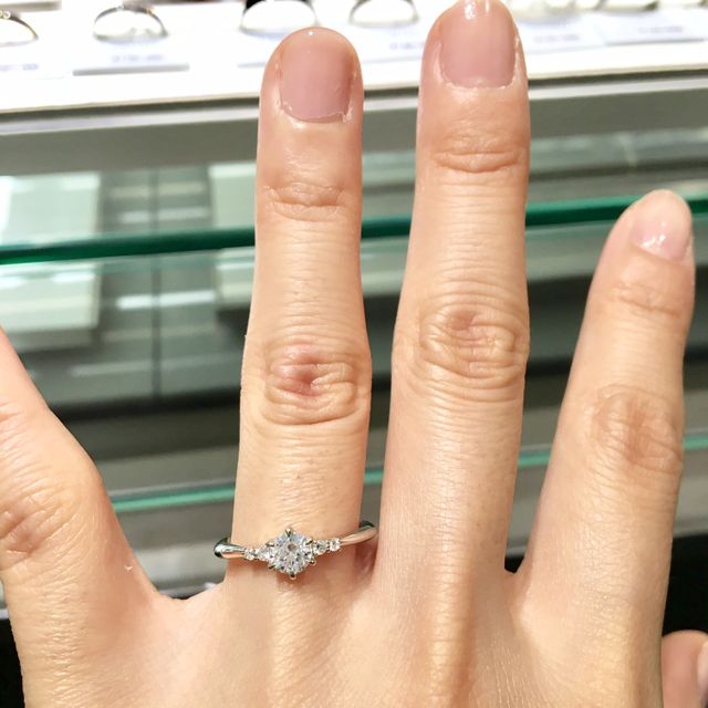 【アイプリモ(I-PRIMO)の口コミ】 2018イヤーモデルとスタッフに紹介され試着しました。
オリオン座に思い入…