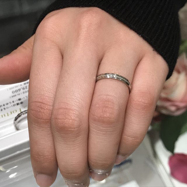 【PILOT BRIDAL(パイロットブライダル)の口コミ】 文具メーカーのパイロットが出しているブライダルリングで、試着させてい…