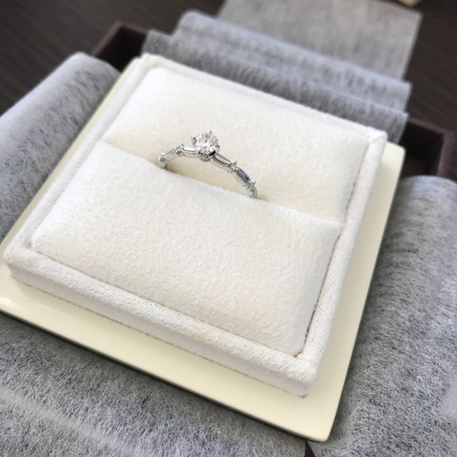 【LUCIE(ルシエ)の口コミ】 いろいろなデザインを見て回りましたが、一目ぼれでした。
シンプルなもの…