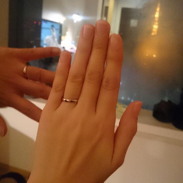 【ケイウノ ブライダル(K.UNO BRIDAL)の口コミ】 シンプルなものか、ミル打ちのデザインが入っているものか迷いました。お…