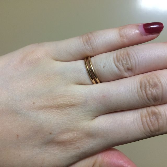 【エルメス(HERMES)の口コミ】 結婚指輪を購入の際に主人が普段指輪をつけない人なので、シンプルで長く…