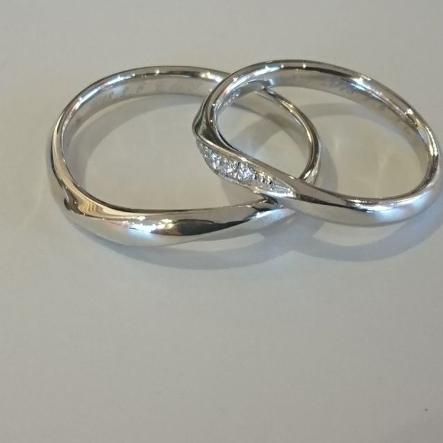 【銀座ダイヤモンドシライシの口コミ】 初めはもっとシンプルでダイヤのないものを見ていましたがしっくりくるも…