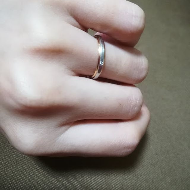 【アイプリモ(I-PRIMO)の口コミ】 肌になじむ色と仕事中に着けていても嫌味にならない自然で優しい雰囲気の…