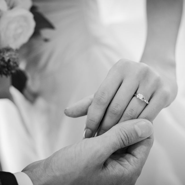 【カルティエ(Cartier)の口コミ】 婚約指輪に関しては、「歳を取ってからでも似合うもの」をコンセプトに探…