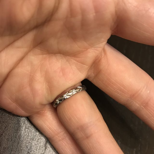 【シャネル(CHANEL)の口コミ】 ペアで購入なので、夫も着けやすいこと。日常着けっぱなしなので、ゴチャ…