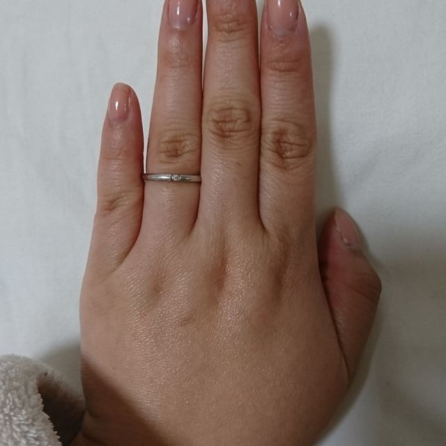 【アイプリモ(I-PRIMO)の口コミ】 最初はTHE・結婚指輪なシンプルな物を探していたのですが、見てるうちにダ…