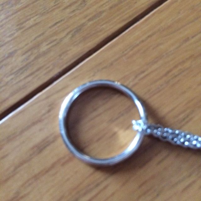 【ティファニー(Tiffany & Co.)の口コミ】 ティファニーのラインが好きなので、だいたいはカーブと指のフィット具合…