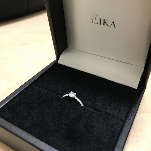 【EIKA(エイカ)の口コミ】 たくさんの指輪を試着させていただき、時にはアドバイスをもらいながら悩…