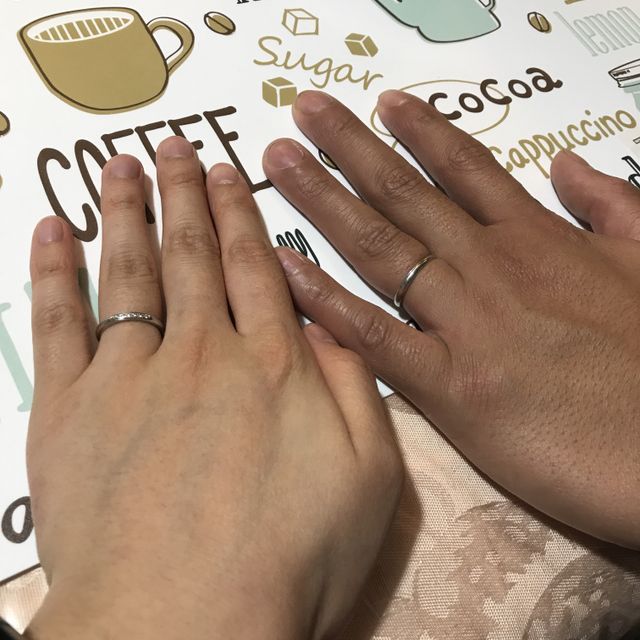 【4℃ BRIDAL(ヨンドシーブライダル)の口コミ】 婚約指輪は購入してないため、私の指輪はダイヤモンドが装飾されているも…