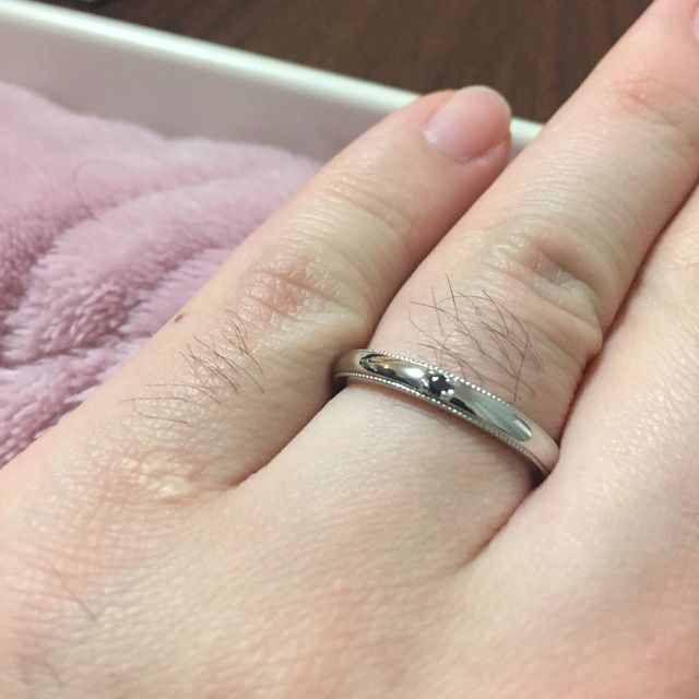 【エクセルコダイヤモンド(EXELCO DIAMOND)の口コミ】 デザインがよく、お値段がお手頃でした。
男性ものは、デザインがシンプル…