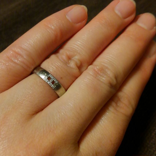 【エルメス(HERMES)の口コミ】 細くて華奢なデザインが好きなのですが、指が短めのせいか似合わなくて色…