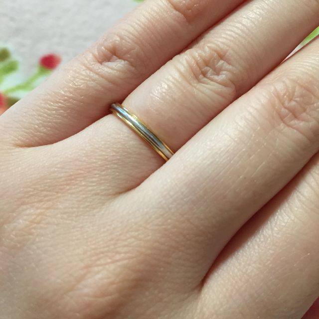 【ティファニー(Tiffany & Co.)の口コミ】 ダイヤモンドが装飾されているものと迷いましたが、ダイヤだと衝撃で落ち…