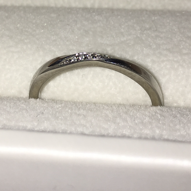 【アンジェリックフォセッテ(Angelique Fossette)の口コミ】 いろいろな店舗でいろいろなブランドの指輪を見てきたが、見ているうちに…