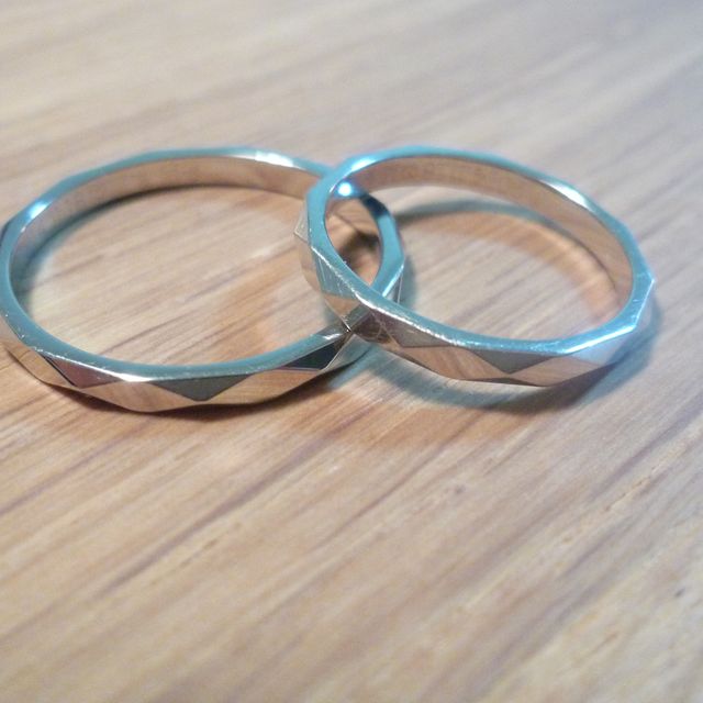 【ブシュロン(BOUCHERON)の口コミ】 日常生活において気兼ねなくつけられることを重視し、ダイヤなどの石がつ…