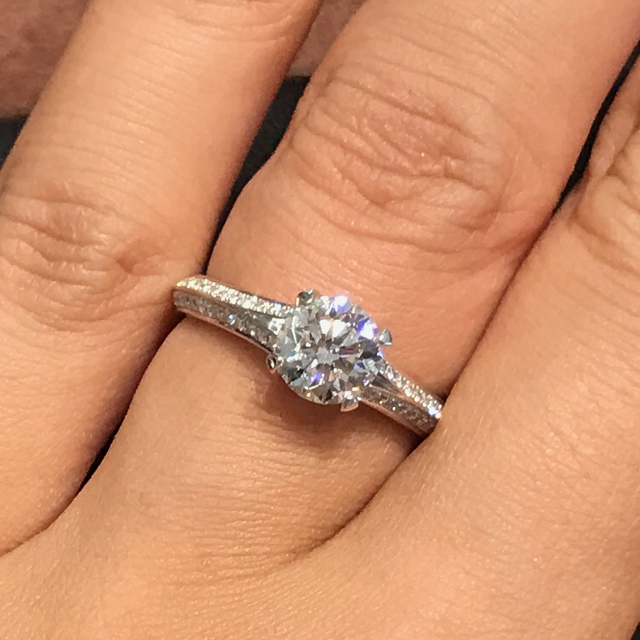 【グラフ(GRAFF)の口コミ】 ダイヤモンドの輝きはさすがのGraff。本当に素敵でうっとりしちゃいました…