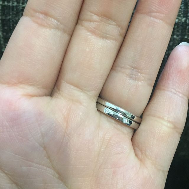 【カルティエ(Cartier)の口コミ】 結婚指輪はCartierがいいという私の憧れを彼が叶えてくれました。
順番は…