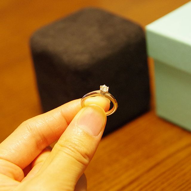 【ティファニー(Tiffany & Co.)の口コミ】 リングは華奢なデザインでかつ、シンプルなので服装や他のアクセサリーと…