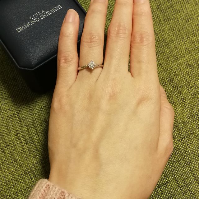 【銀座ダイヤモンドシライシの口コミ】 彼からスマイルプロポーズリングをサプライズでプレゼントされ、後日台座…