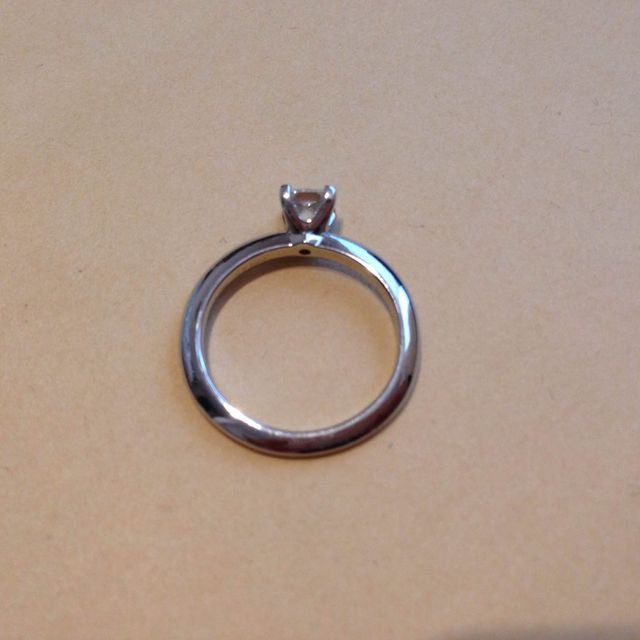 【ティファニー(Tiffany & Co.)の口コミ】 とてもシンプルで、王道の、憧れのデザインでした。昔から、ディファニー…