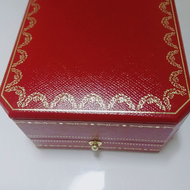 【カルティエ(Cartier)の口コミ】 結婚指輪は一生つけるものなので自分の憧れるブランドにしようと決めてい…