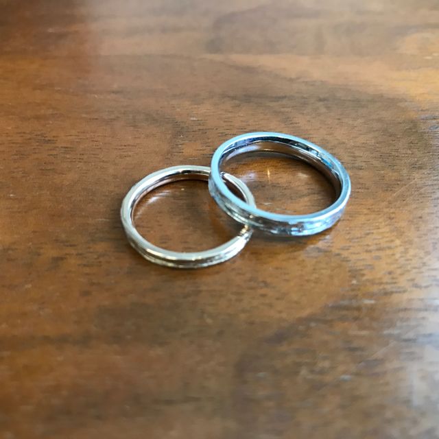 【voulez vous(ヴーレ・ヴー)の口コミ】 主人はシルバー、私は色黒なのでどうしてもピンクゴールドがよくどちらも…