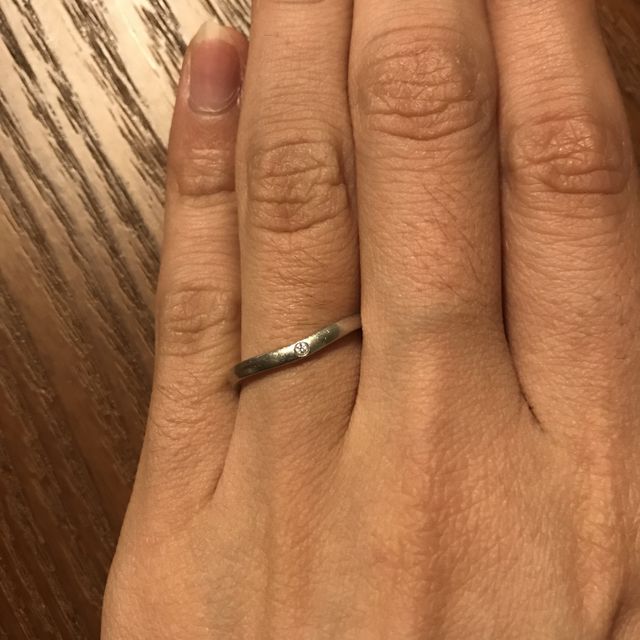 【カルティエ(Cartier)の口コミ】 婚約指輪がカルティエだったので、結婚指輪もカルティエにしようと決めて…