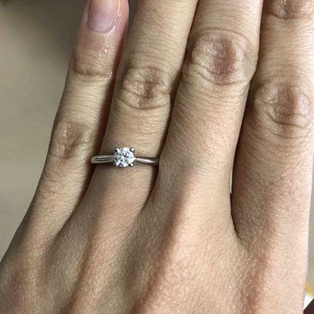 【カルティエ(Cartier)の口コミ】 すごくシンプルで、かつ上品なカルティエのデザインが気に入っていて、婚…