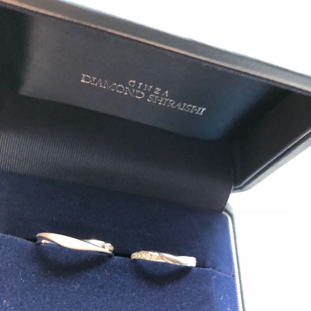 【銀座ダイヤモンドシライシの口コミ】 私たちは、大きくV字が目立つのは嫌ですが、U字では物足りないと思ってい…