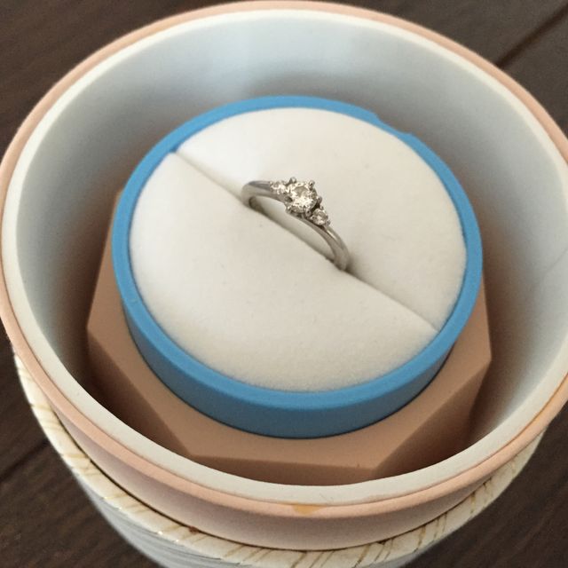 【銀座ダイヤモンドシライシの口コミ】 こちらは0.256カラットのものですがダイヤモンドが目立ちすぎずつけやすい…