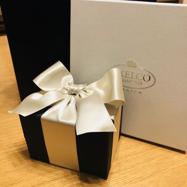 【エクセルコダイヤモンド(EXELCO DIAMOND)の口コミ】 どの角度から見ても、ダイヤがキラキラしていて、本当に綺麗だったので、…